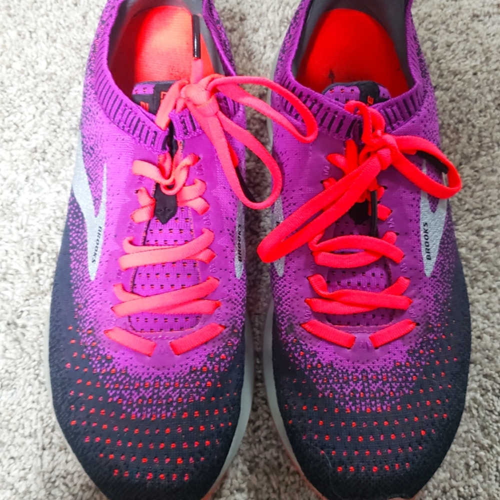 Brooks Running Shoes Womens 9M